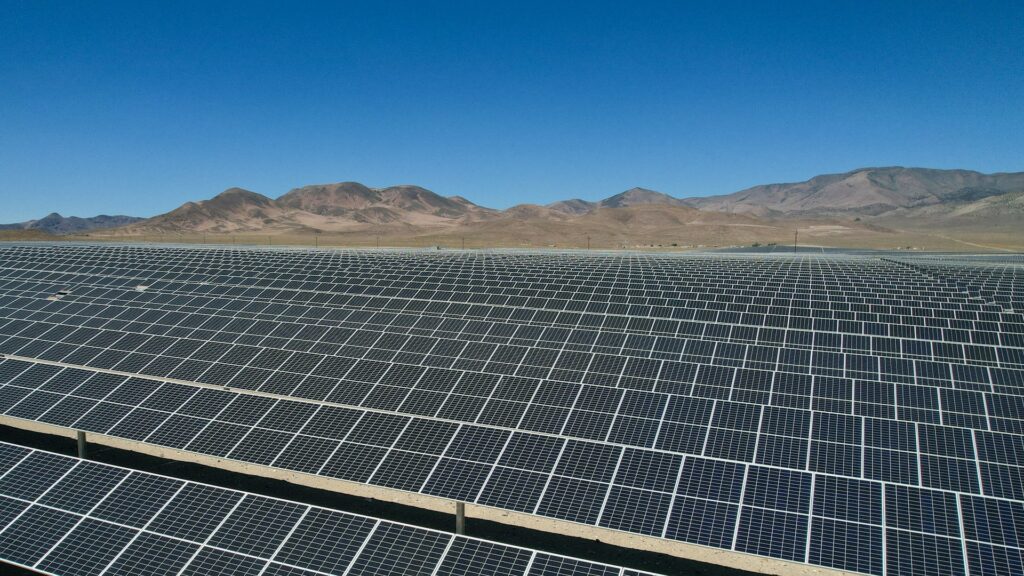 Usina fotovoltaica que gera energia destinada à compensação