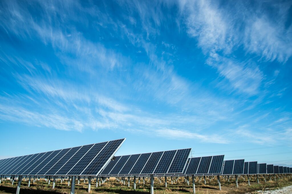 Estruturas de painéis para geração de energia renovável